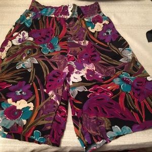 Vintage High Waisted Bermuda shorts